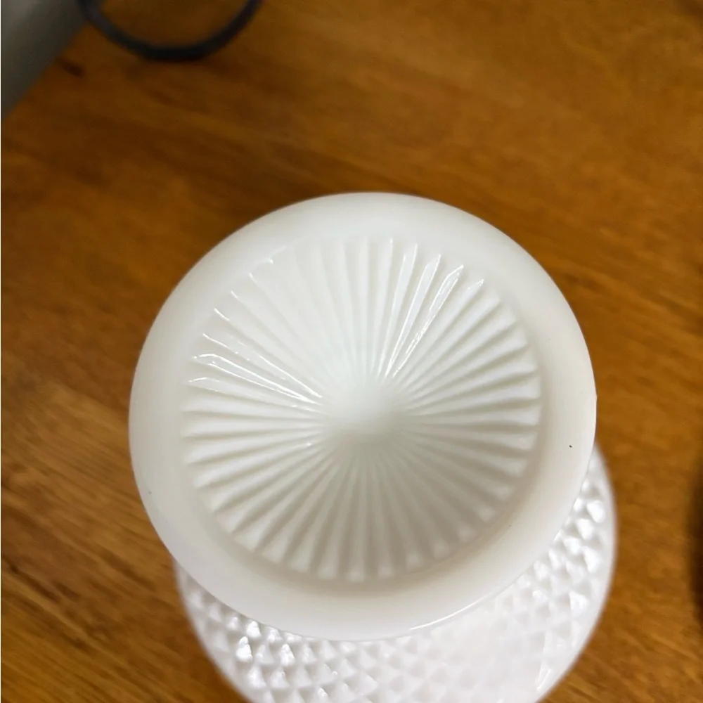 Vintage Westmoreland Milk Glass White English Hobnail Pedestal LiddedCandy Dish - Picture 5 of 7